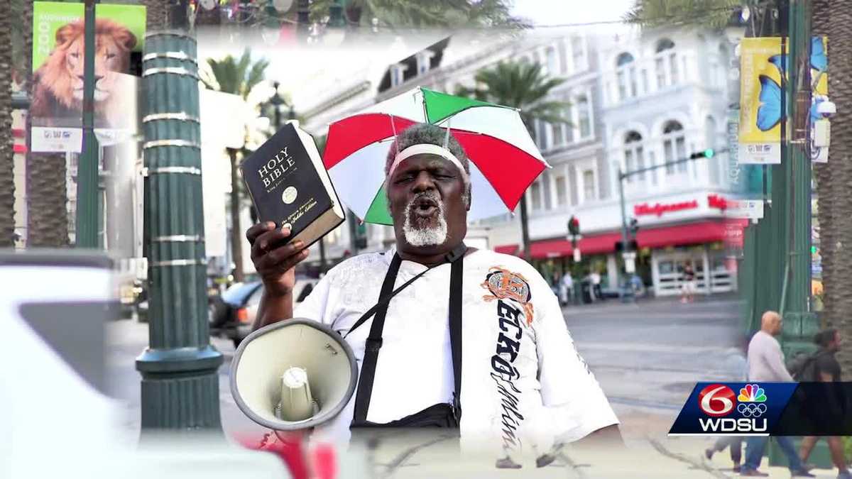 New Orleans’ ‘Umbrella man’ dies after stomach cancer diagnosis [Video]