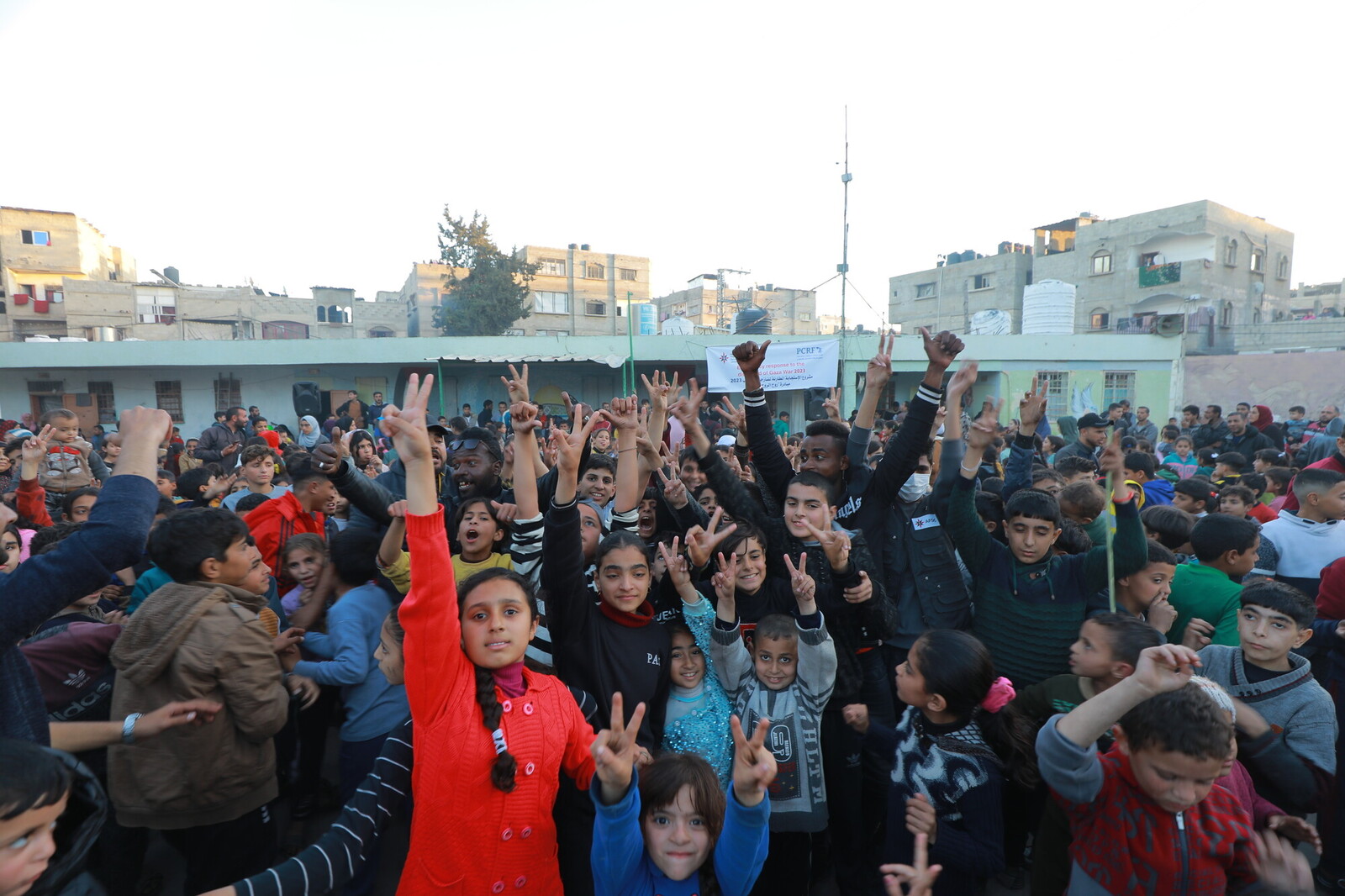Bringing moments of joy to children in Gaza [Video]