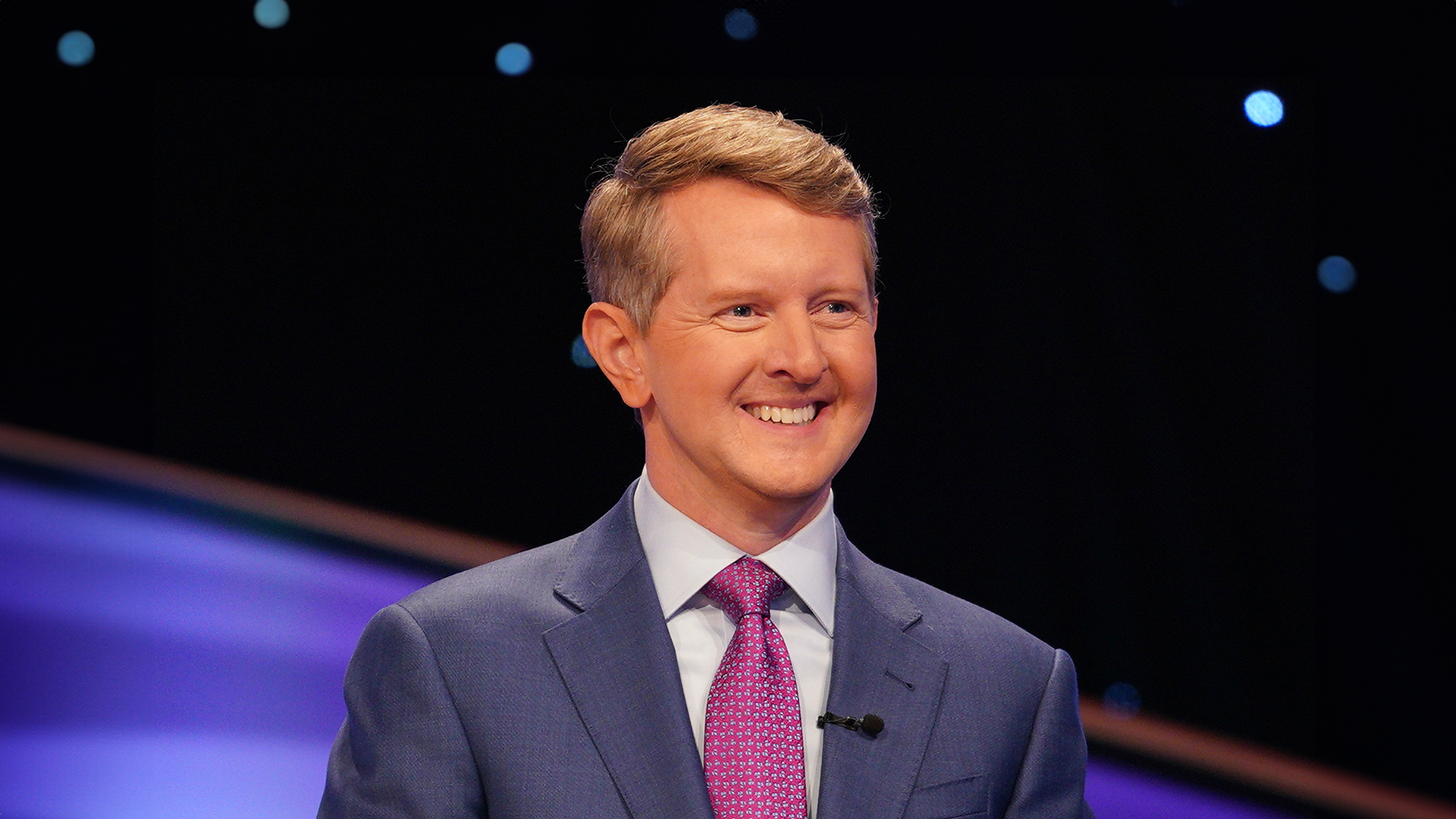 Jeopardy! is ‘more fun’ with Ken Jennings as host, fans claim as they spot noticeable game difference over Alex Trebek [Video]