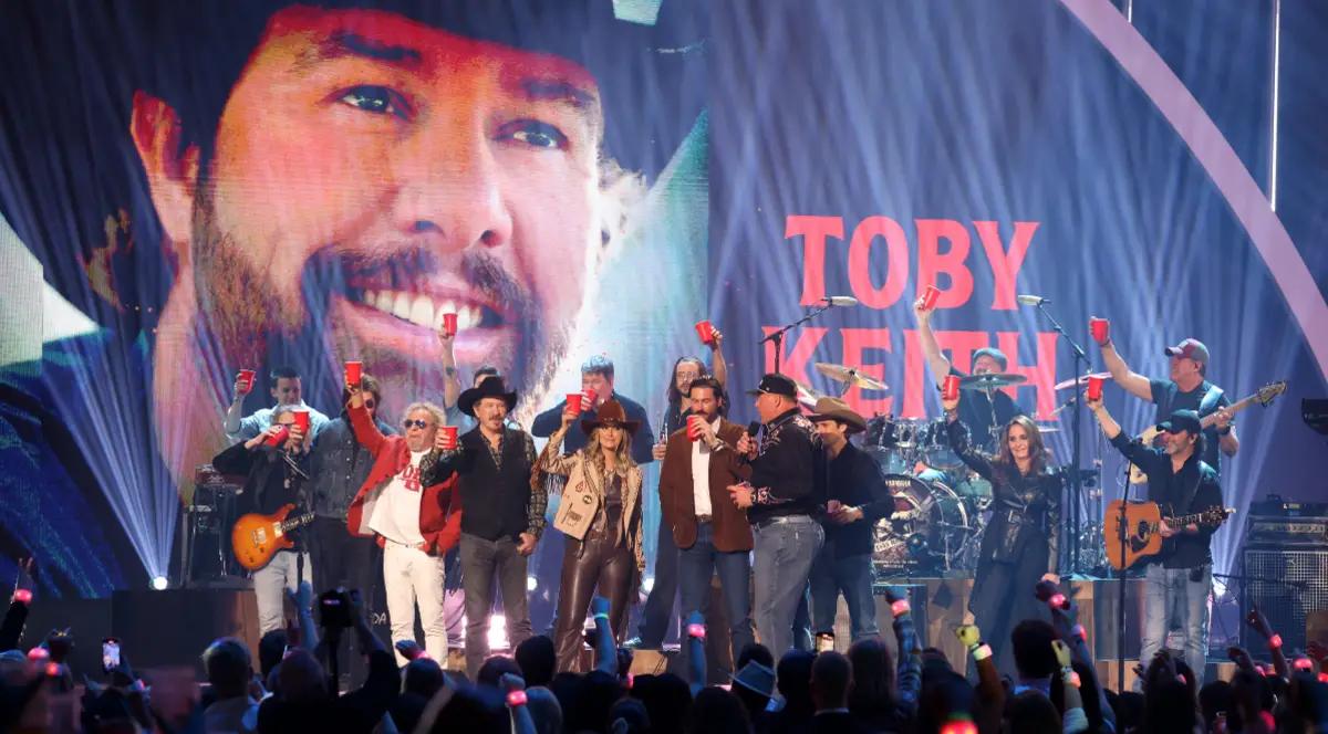 Toby Keith Honored With Emotional Tribute [WATCH] [Video]