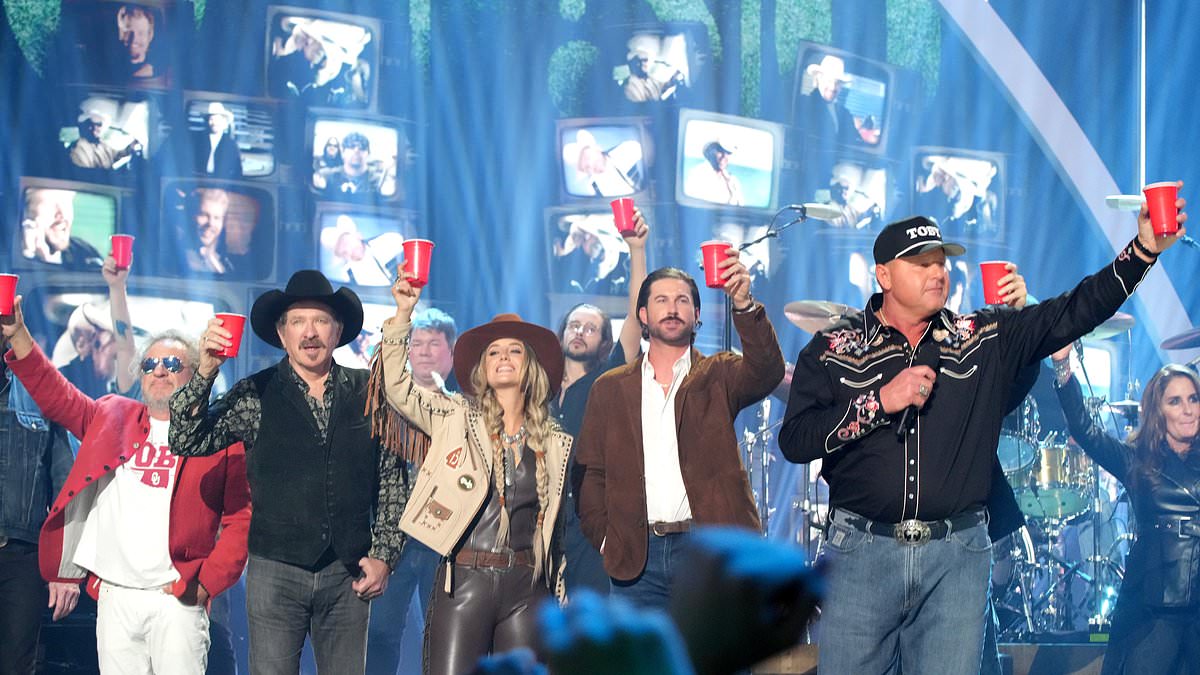 CMT Music Awards 2024: Toby Keith fans in tears over emotional red solo cup tribute to late country icon – as star’s children honor him from audience: ‘Whiskey for my man, beer for my horses!’ [Video]