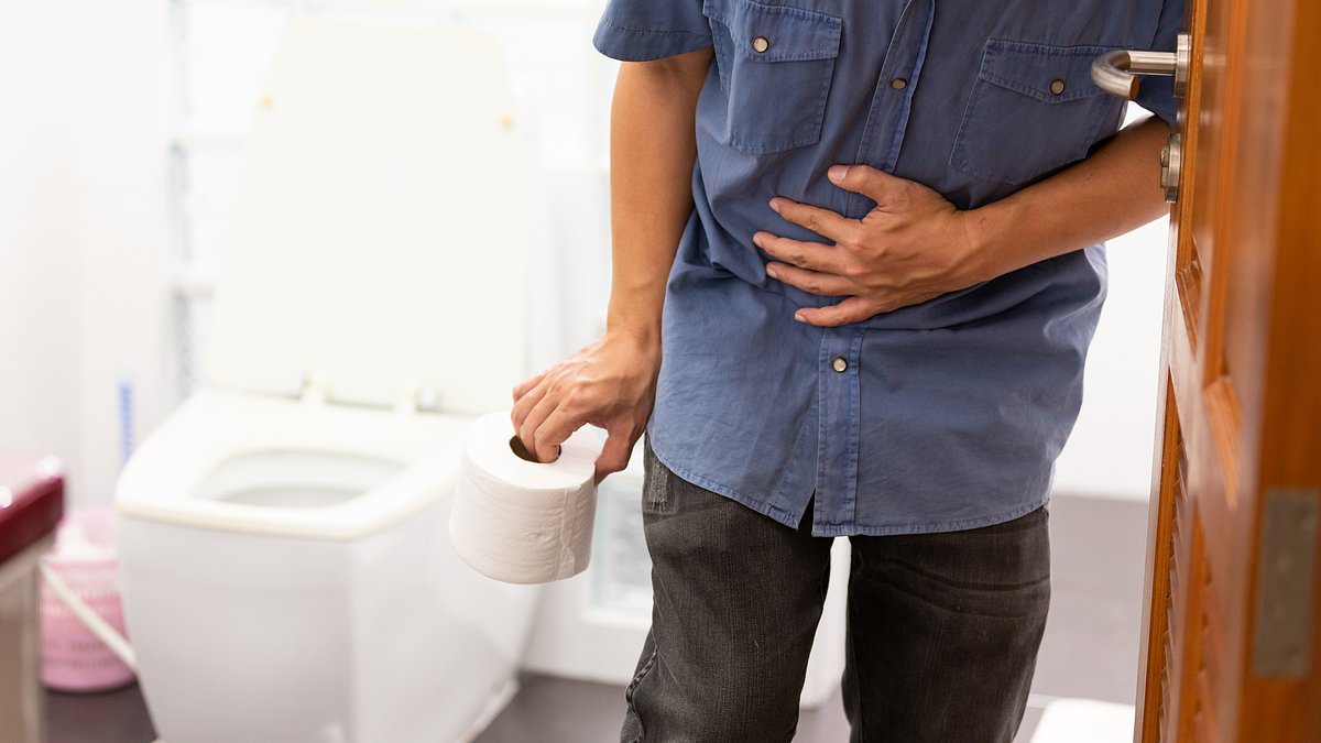 Doctor reveals shocking theory behind why you suddenly need to use the toilet during shopping trips – and why BOOKSTORES act as powerful ‘natural laxative’ [Video]