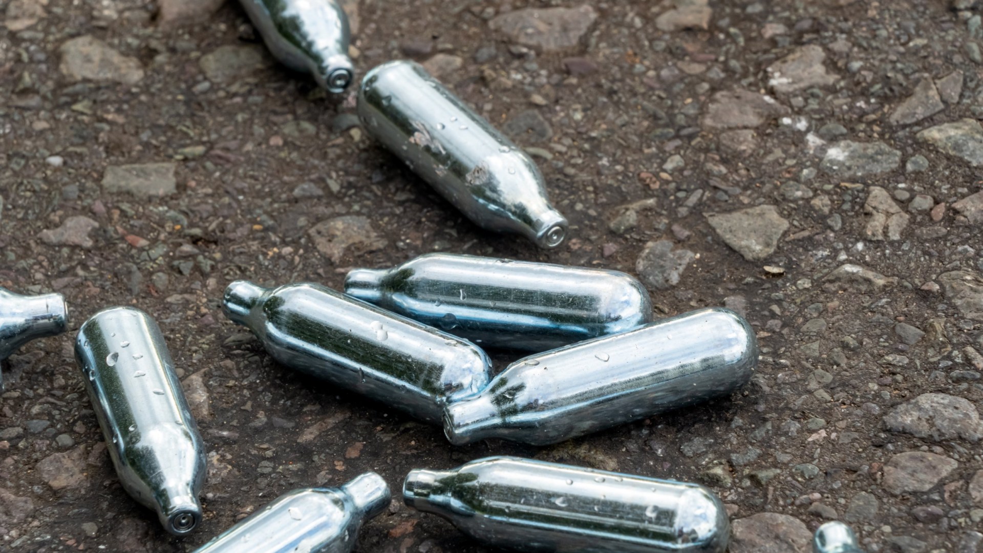 HSE issueurgent alert over laughing gas drugwith immediate risk of overdose as they warn of long-term health issues [Video]