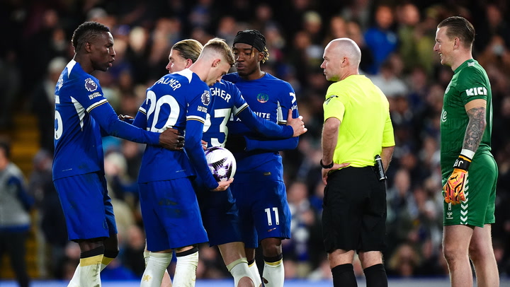 Pochettino sends message to Chelsea stars after penalty bust-up | Sport [Video]