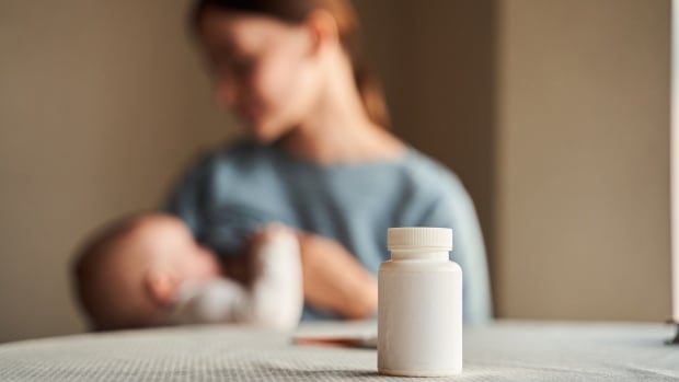 Ontario doctor’s college cautions Toronto pediatrician over breastfeeding drug [Video]