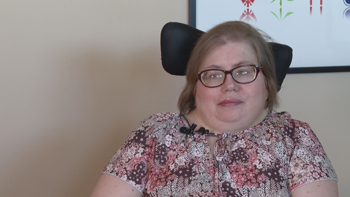‘It’s a once in a lifetime trip’ | Woman in palliative care takes trip to Paris [Video]