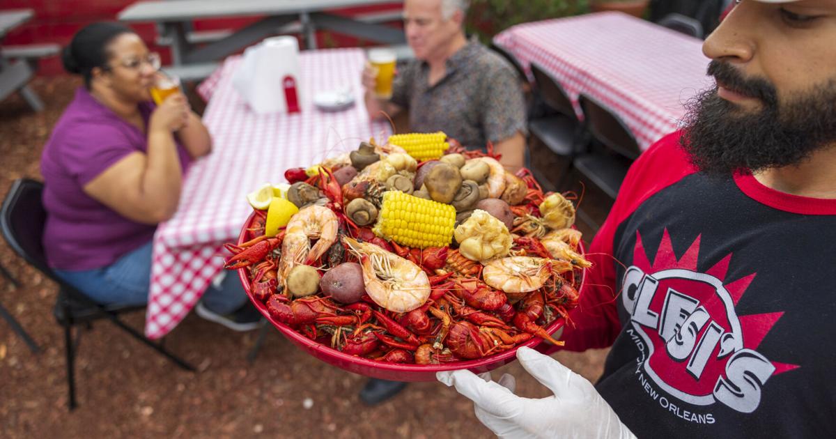 Best place for crawfish in New Orleans: Clesi’s seafood NOLA | Where NOLA Eats [Video]