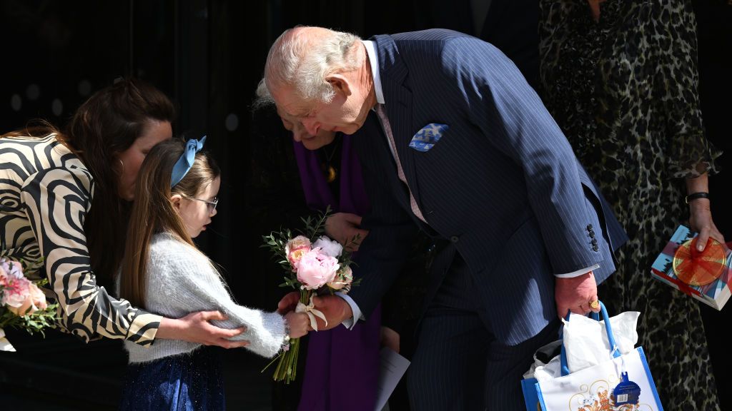 King Charles Receives Flowers as He Returns to Public Duties [Video]