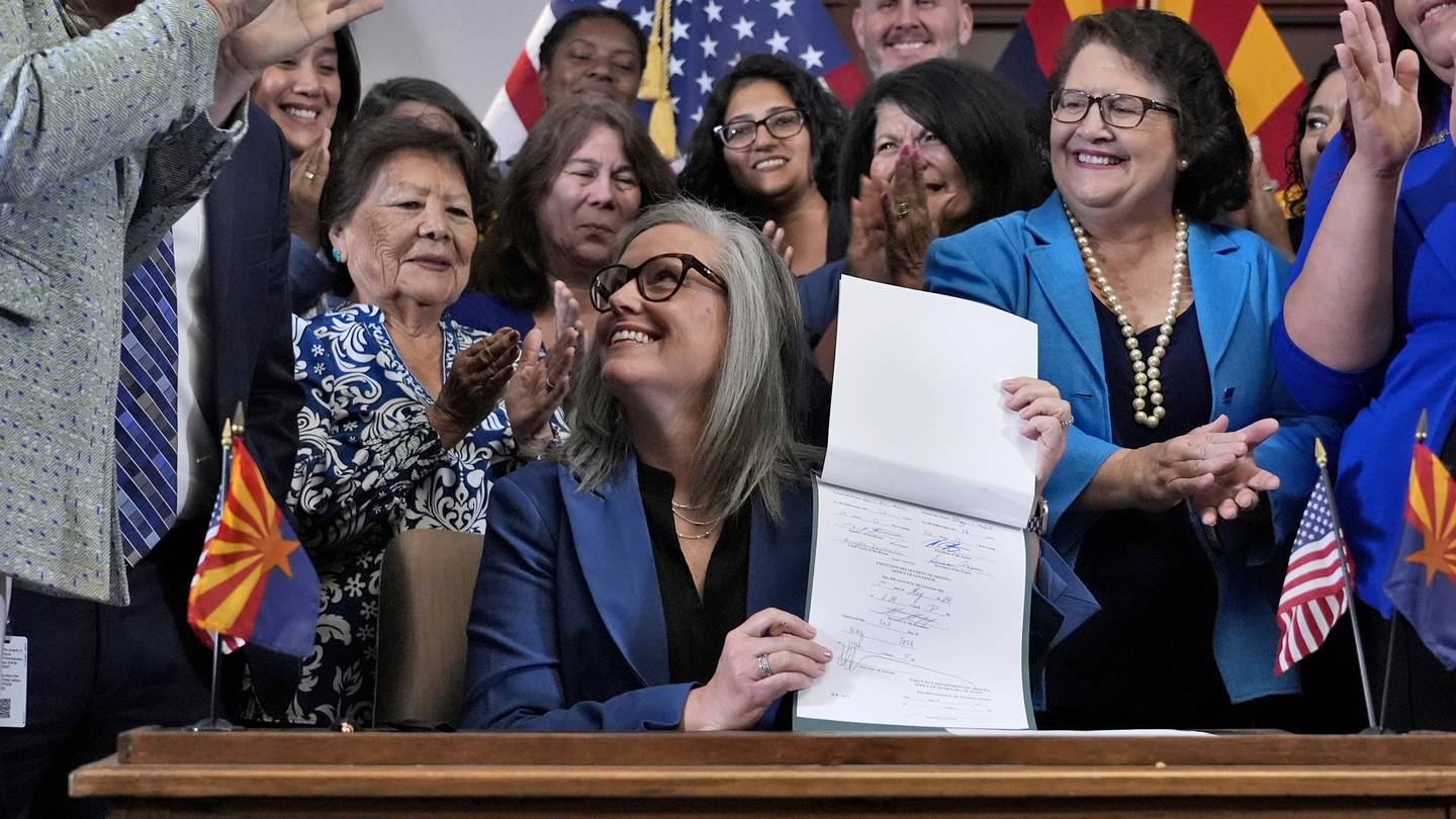 Arizona’s Democratic governor signs a bill to repeal 1864 ban on most abortions  WFTV [Video]