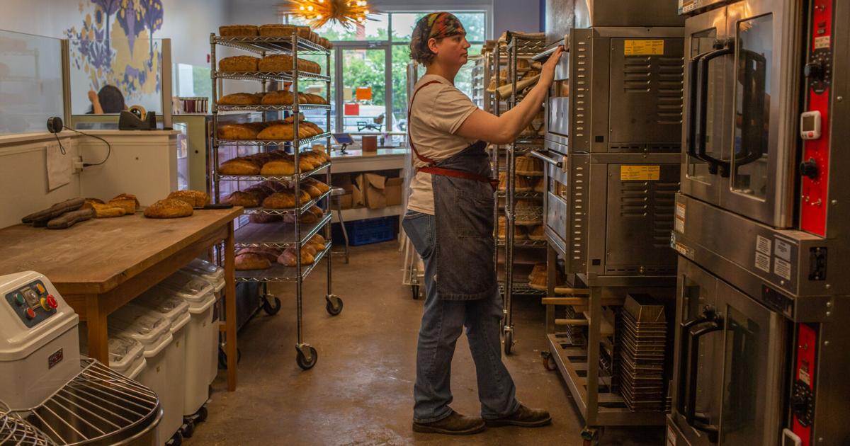 Althea Bread bakery opens in Charlottesville [Video]