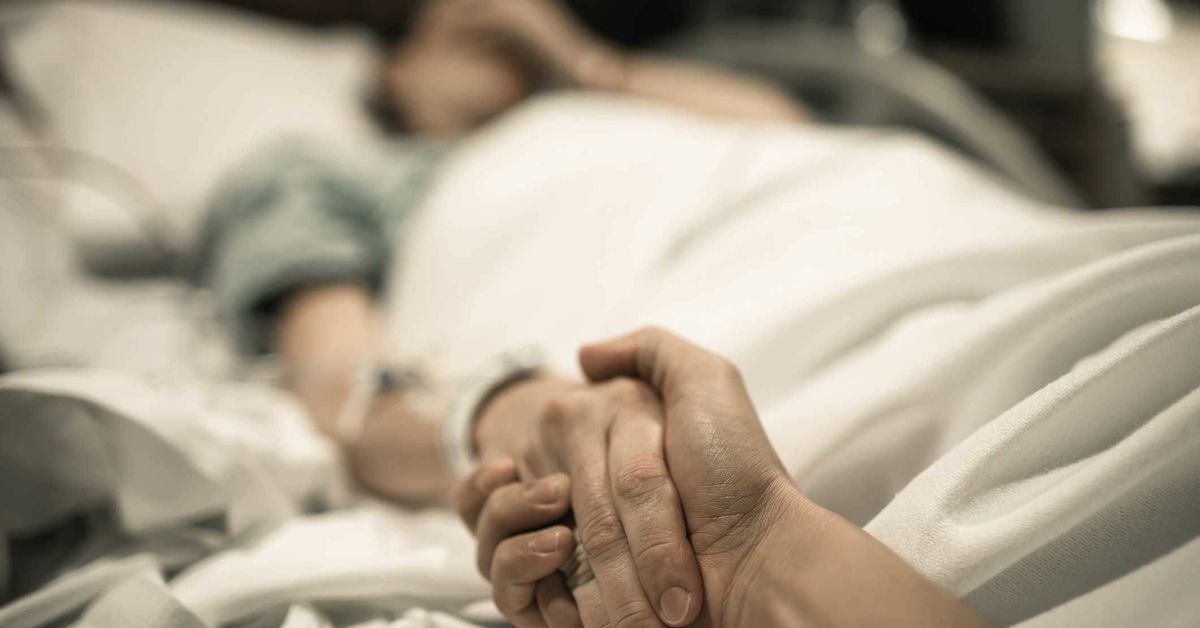 Palliative care nurses share laments of the dying and what makes a ‘good’ death: ‘I wish I’d told my wife I loved them more’ [Video]