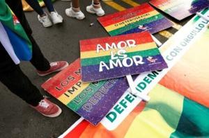 Anger in Peru over decree describing transsexuality as mental disorder [Video]