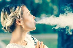 Vaping After Quitting Smoking Keeps Lung Cancer Risk High [Video]