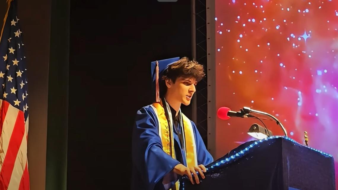 Texas valedictorian delivers speech right after dad’s funeral [Video]