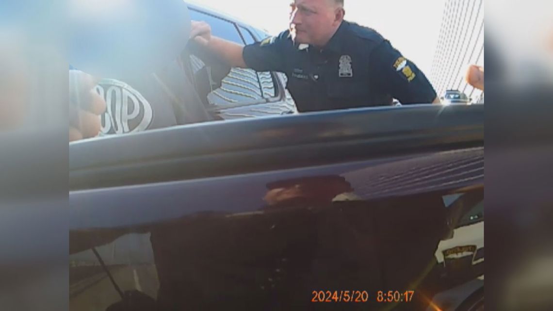 Toledo police explain de-escalation during mental health crises [Video]
