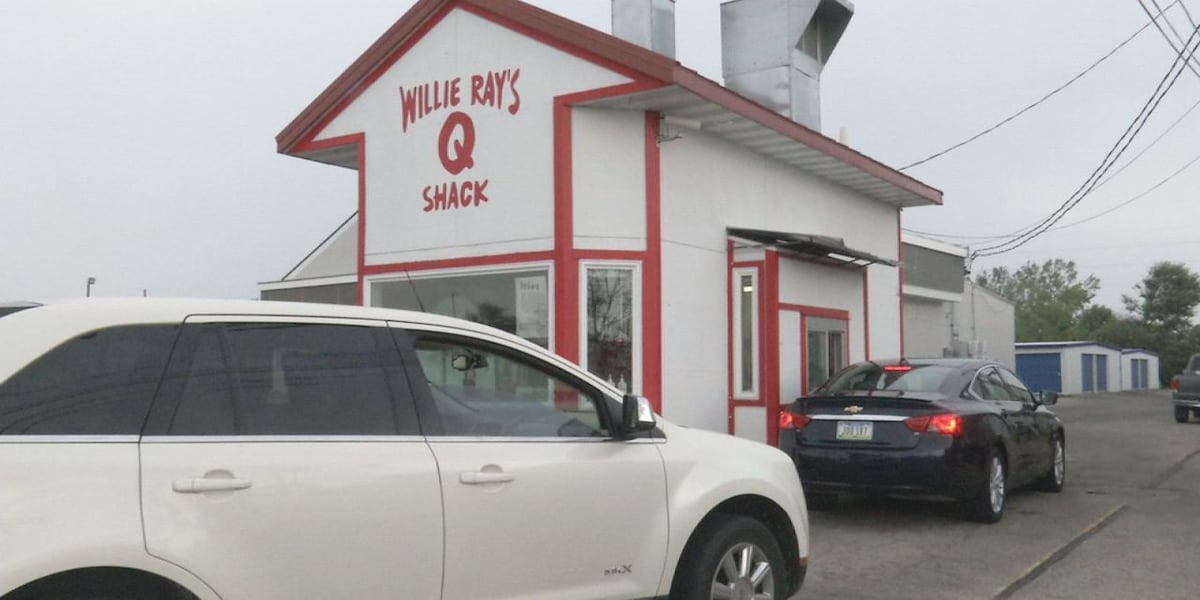Team with Willie Rays Q Shack to serve food in Greenfield amid storm recovery [Video]