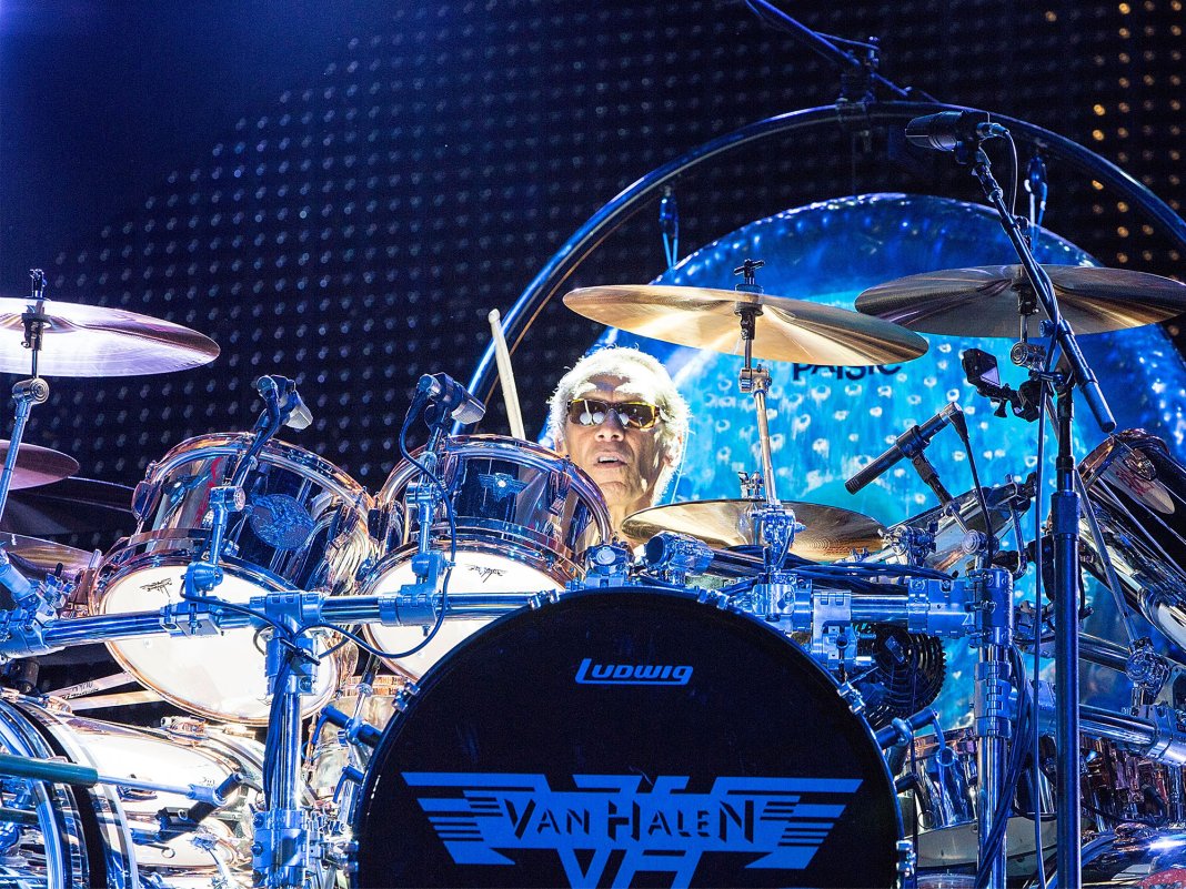 Alex Van Halen to auction collection of gear and memorabilia, including the drum kit used on Van Halen’s 5150 tour [Video]