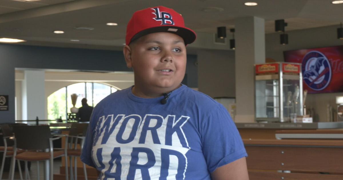 12-year-old boy becomes newest member of Louisville Bats as Norton Children’s ‘Super Kid’ | News from WDRB [Video]