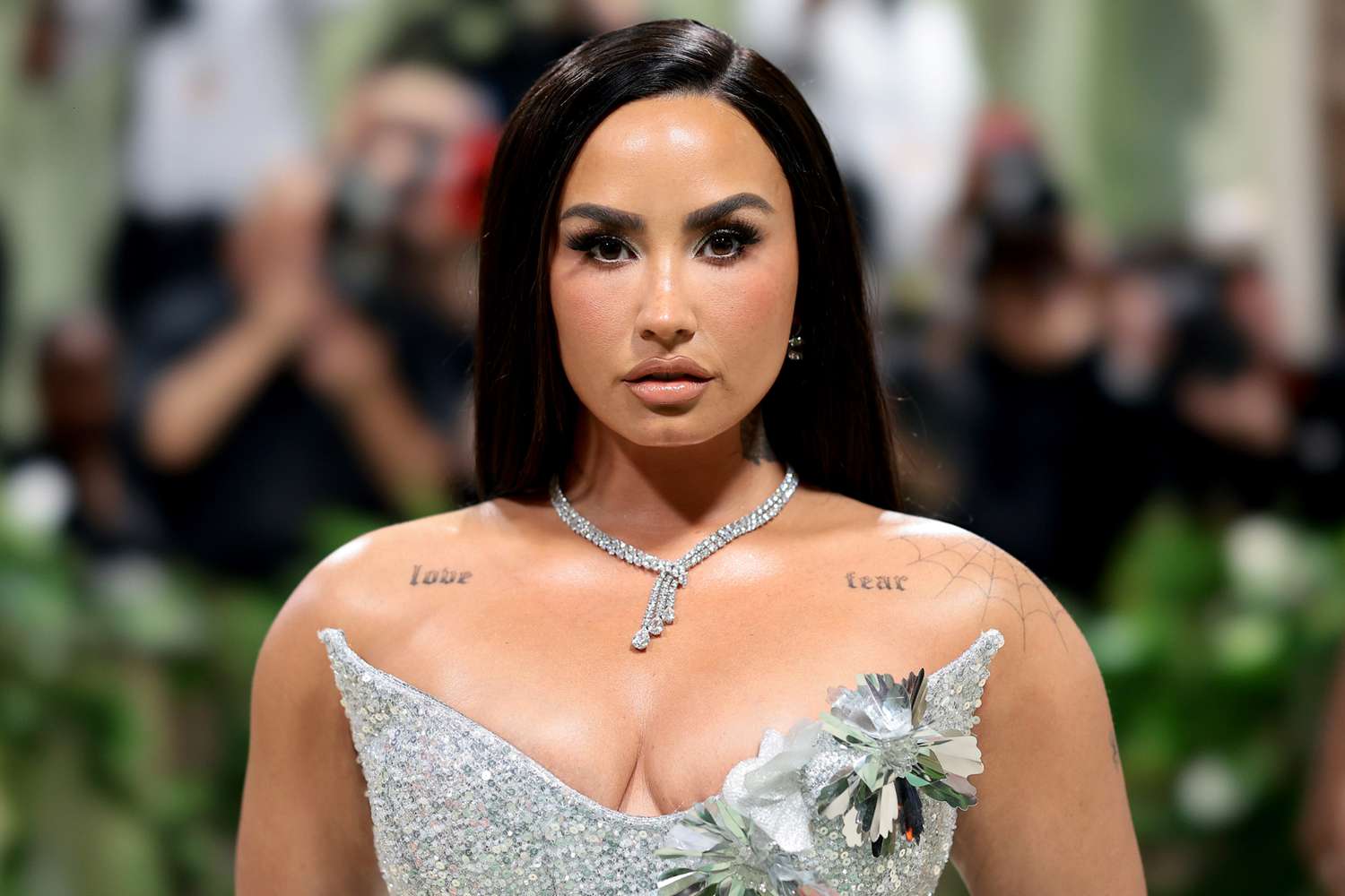 Demi Lovato Talks ‘Hope’ After Five In-Patient Mental Health Treatments [Video]