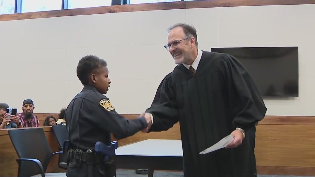 Cancer patient made honorary Bellaire PD officer [Video]