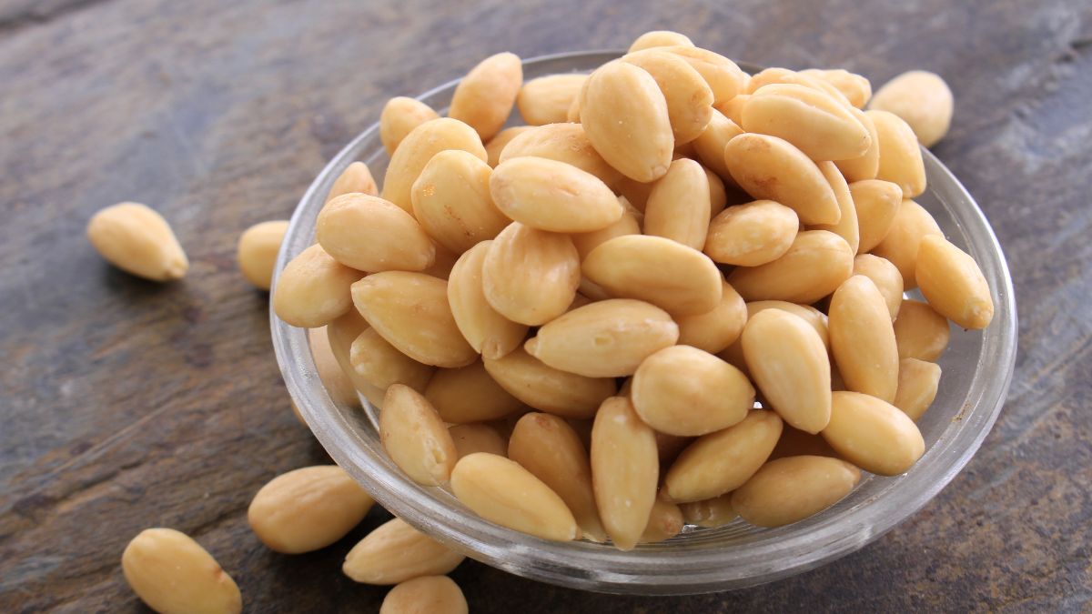 Ayurveda Expert Lists Out Benefits Of Eating Soaked And Peeled Almonds For Healthy Body And Mind [Video]