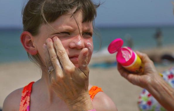 With more sunny days ahead, experts say be aware of melanoma risk – Winnipeg [Video]