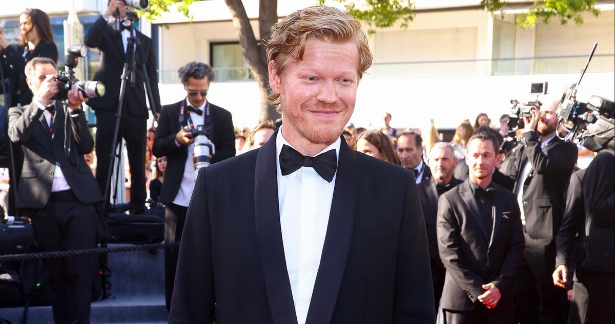 Jesse Plemons Addresses Ozempic Speculation in Wake of His Weight Loss [Video]