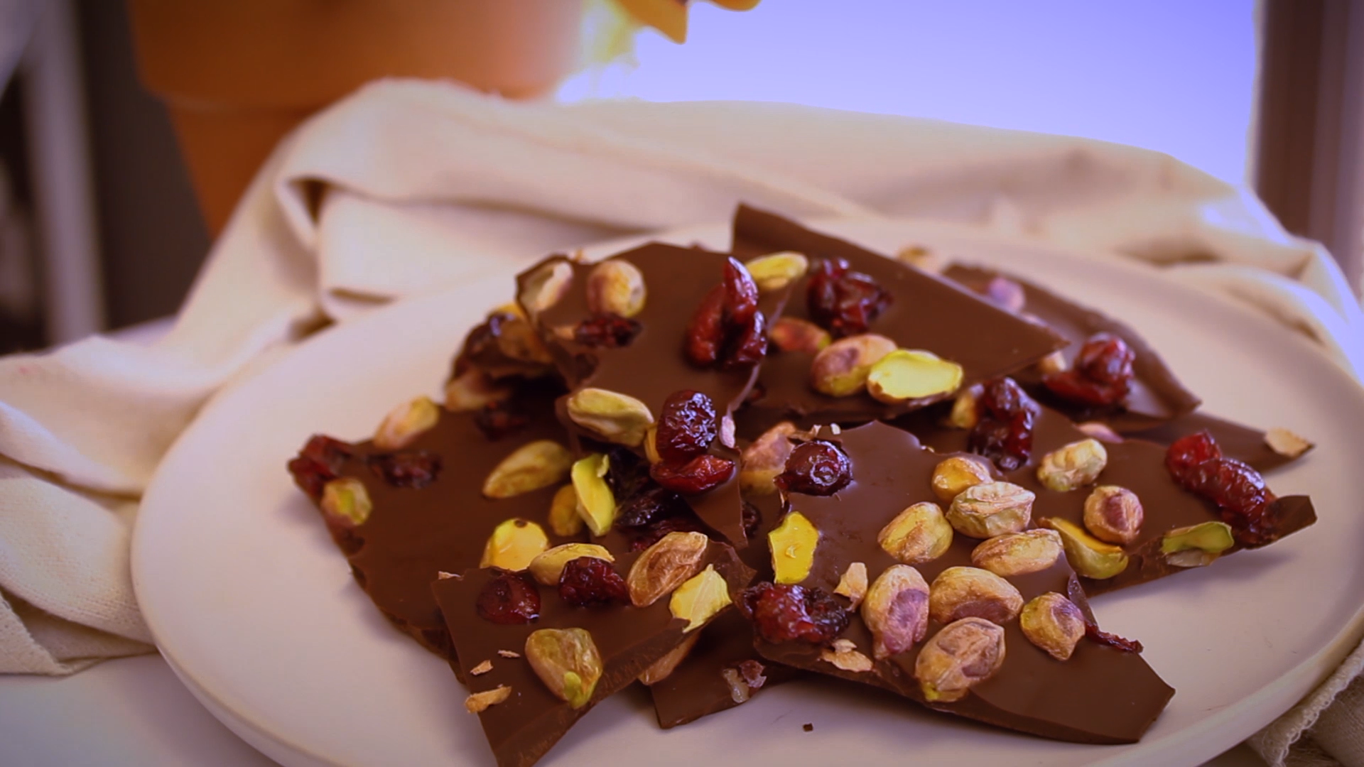 Pistachio and Cranberry Chocolate Bark Recipe [Video]
