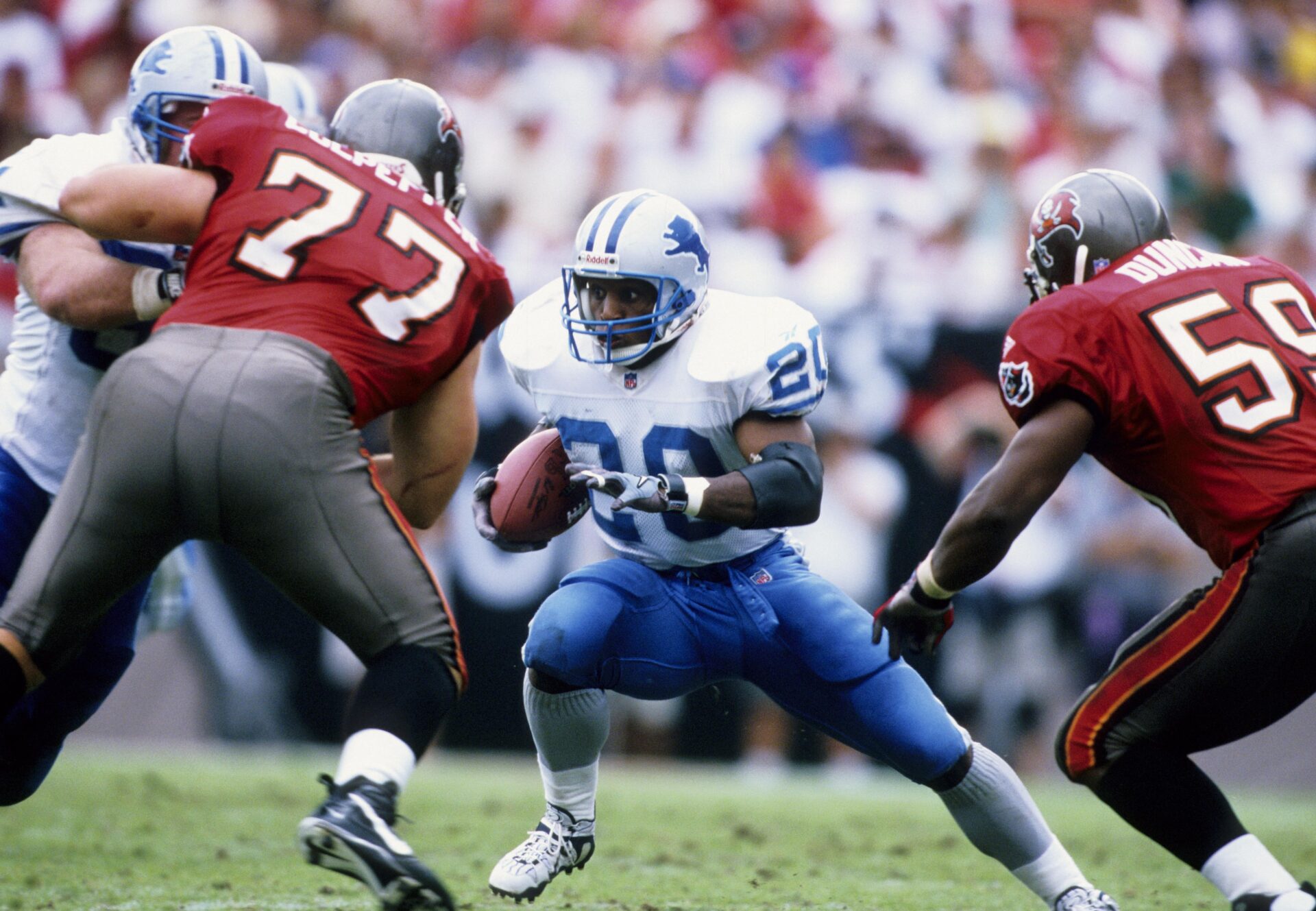 NFL Legend Barry Sanders Suffers ‘Heart Related’ Health Scare [VIDEOS]