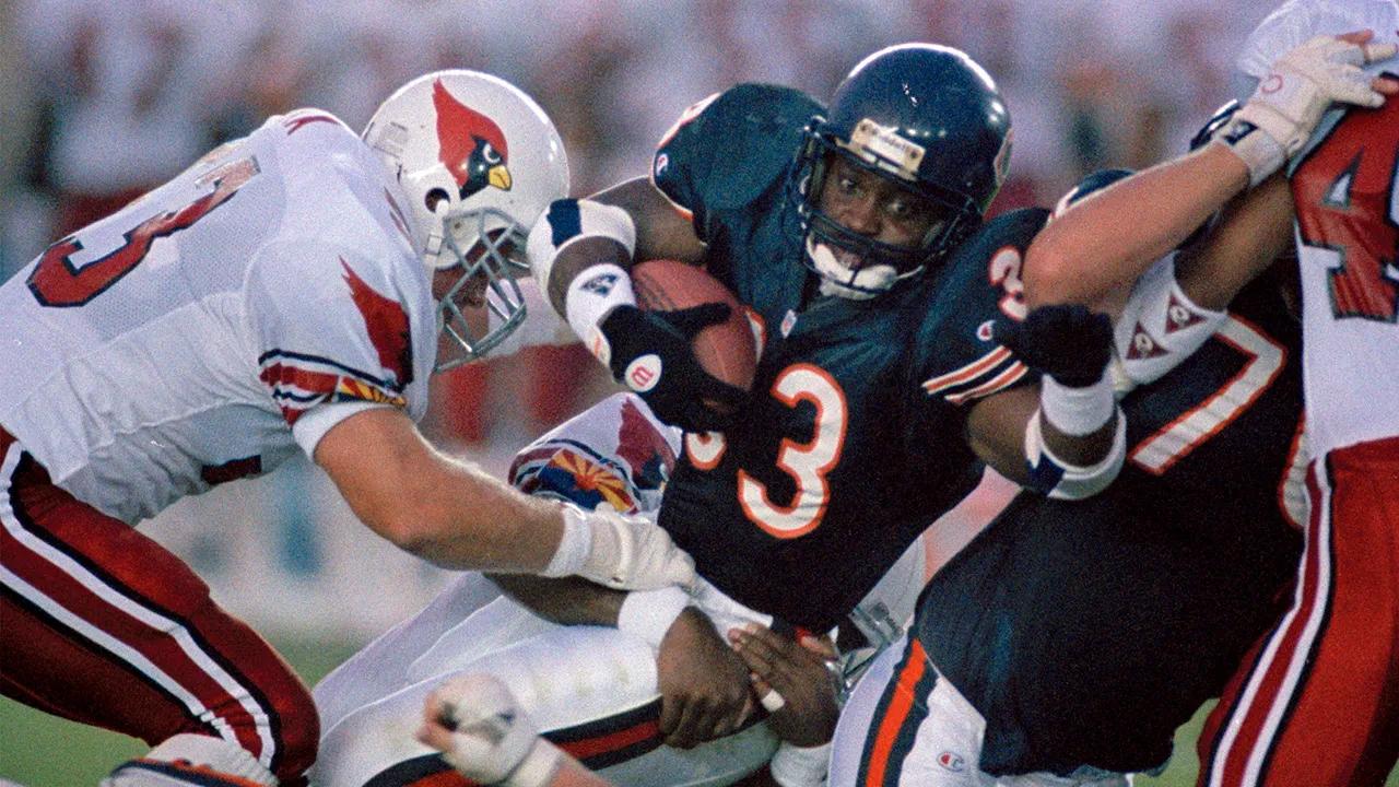 Darren Lewis, former Texas A&M star and Bears running back, dead at 55 [Video]