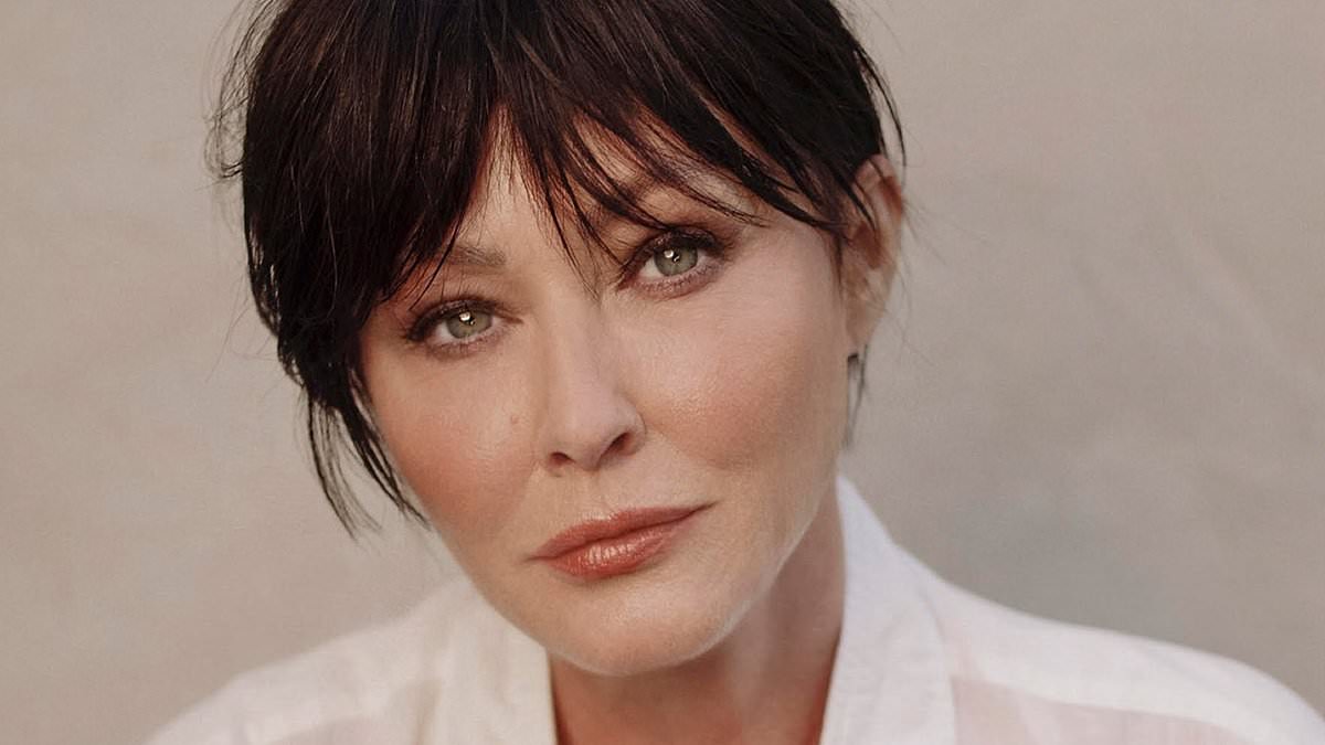 Shannen Doherty gives an update on her ‘really hard’ year amid her divorce and ongoing cancer battle [Video]