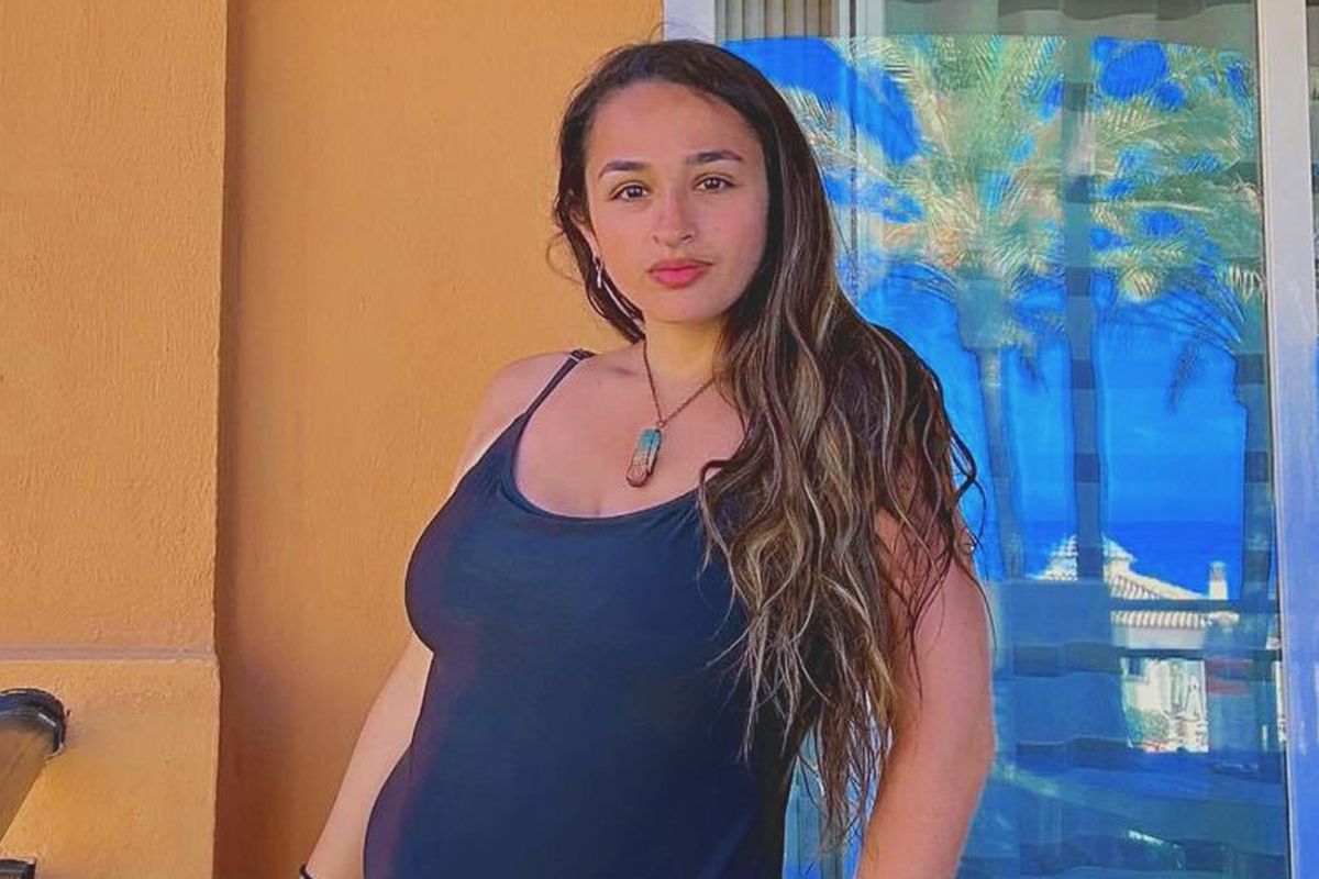 Jazz Jennings Responds to Critics Who Claim She ‘Doesn’t Love Her Body’ [Video]