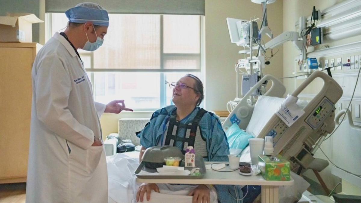 Ferndale man receives first beating-heart transplant in Michigan [Video]