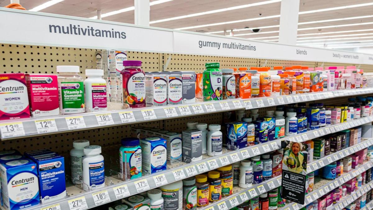 Daily multivitamin supplements don’t help you live longer, study shows [Video]