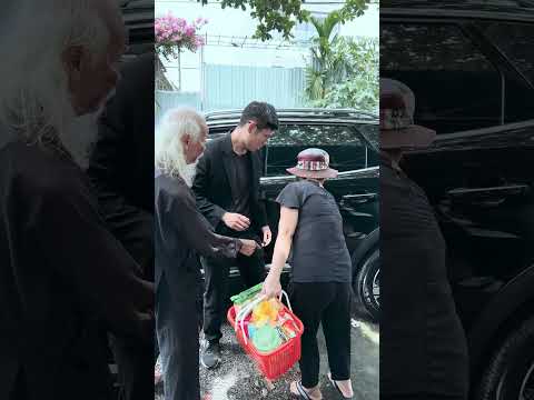 Homeless Old Man Saved The Woman | Emotional Video