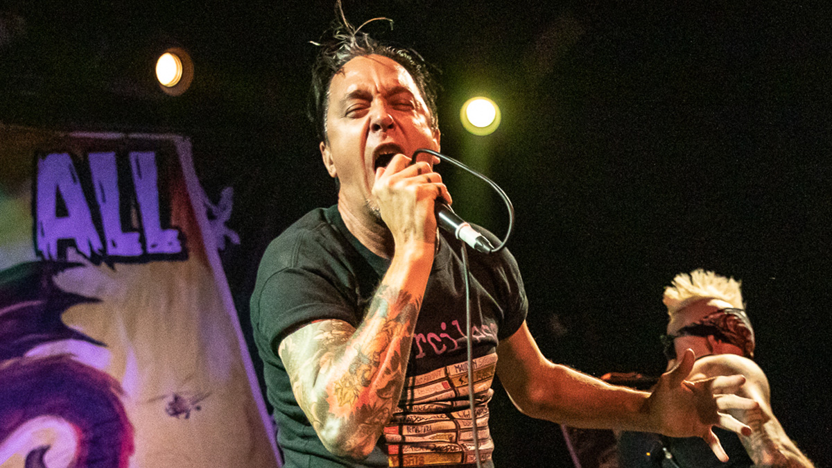 Punk Peers Donate to Sick of It All Singer’s Cancer Fight [Video]