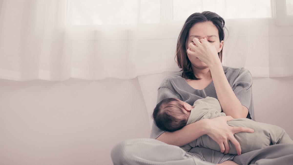A dose of the ‘cuddle hormone’ could be the key to tackling postnatal depression AND aid weight loss, experts discover [Video]
